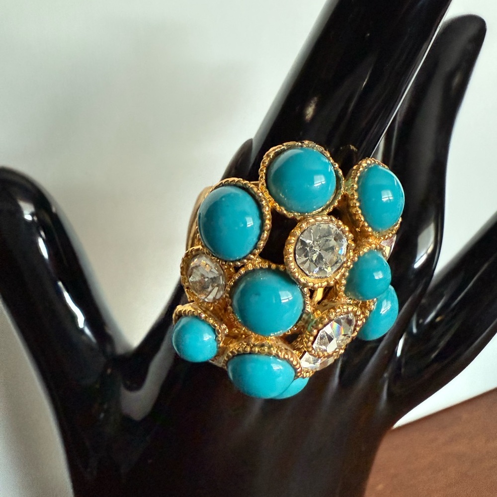 Gold tone and turquoise color costume ring - Picture 5 of 14